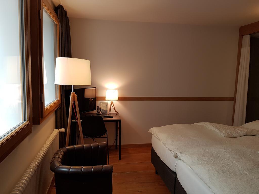 Hotel East-west Riverside Basel